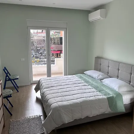 Travelexpress Pyramid Apartman Tirana