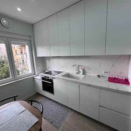 Apartman Travelexpress Pyramid Tirana