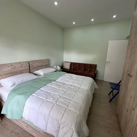 Travelexpress Pyramid Apartman Tirana